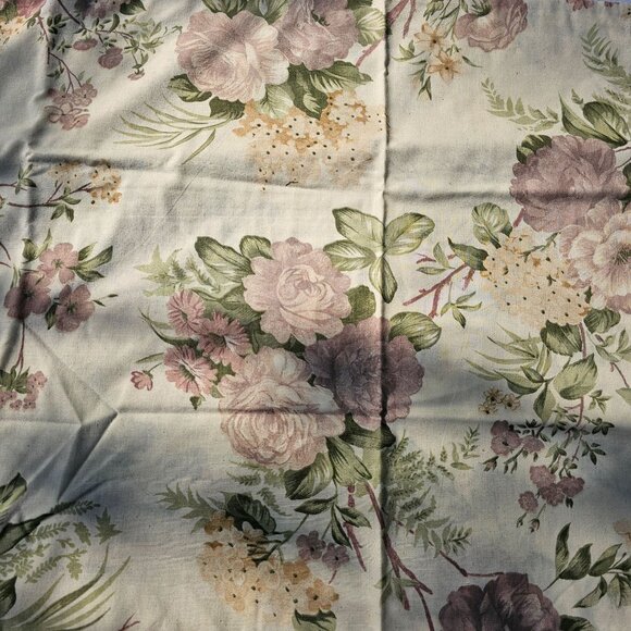 King Size Floral Print Pillowcase Cotton Blend Soft Pastel Bedding Decor 1 Count - Picture 4 of 7